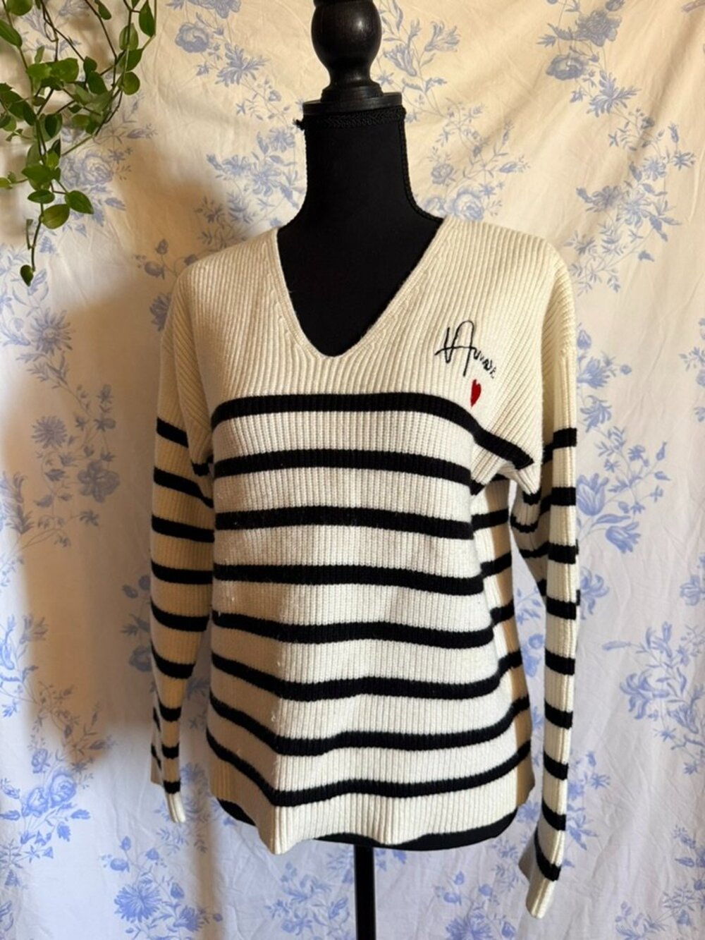 Marled (Sz Small 18x22) Striped V-Neck Ribbed Knit Oversized Sweater - "L'Amore"